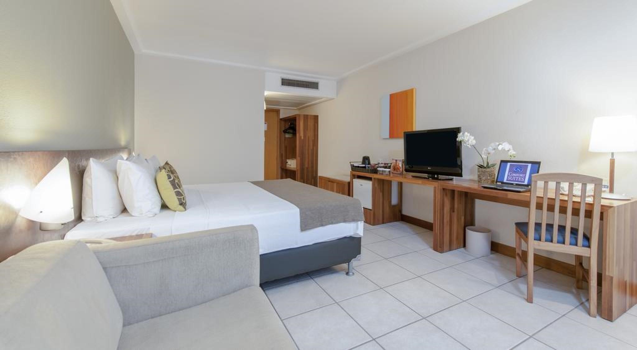 Comfort Suítes 4*